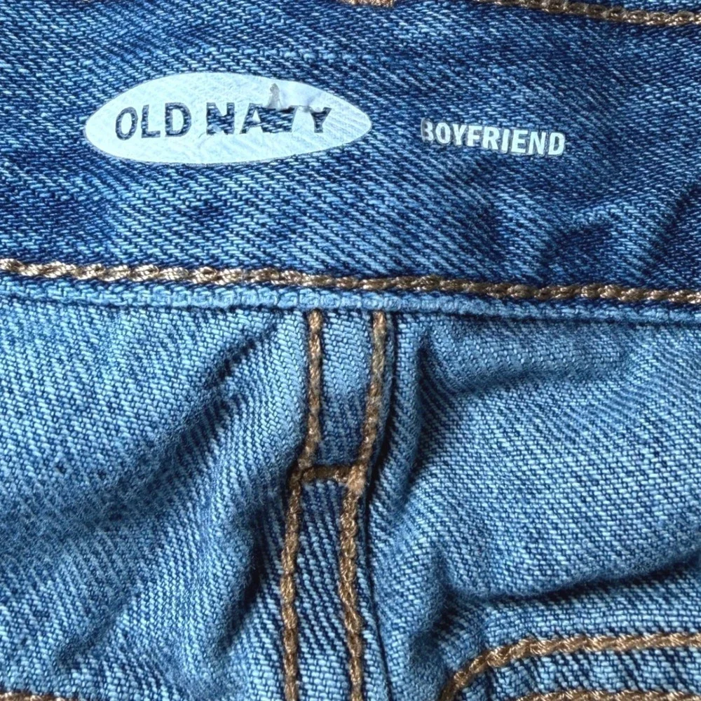 Old Navy Womens Size 8 Boyfriend Denim Cutoff Shorts Blue Distressed Raw Hem
